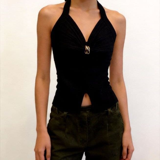 Atasan Halter Wanita Sexy, Model Twist, Backless, V-Neck, Fit Body, Detail Lipit, Menonjolkan Siluet Tubuh