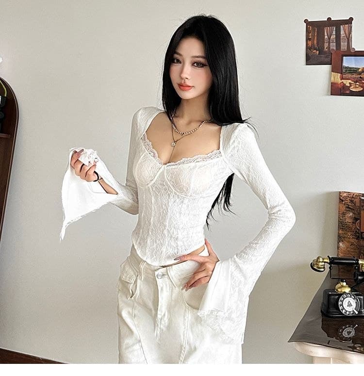 Atasan Renda Square Neck Wanita | Top Lengan Panjang Asimetris Slim Fit | Korean Vintage Style Elegan