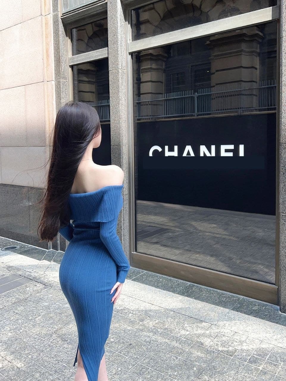 Dress Rajut Biru Wanita Off-Shoulder, Bodycon, Model Panjang, Hangat untuk Musim Gugur & Dingin, Elegan & Stylist