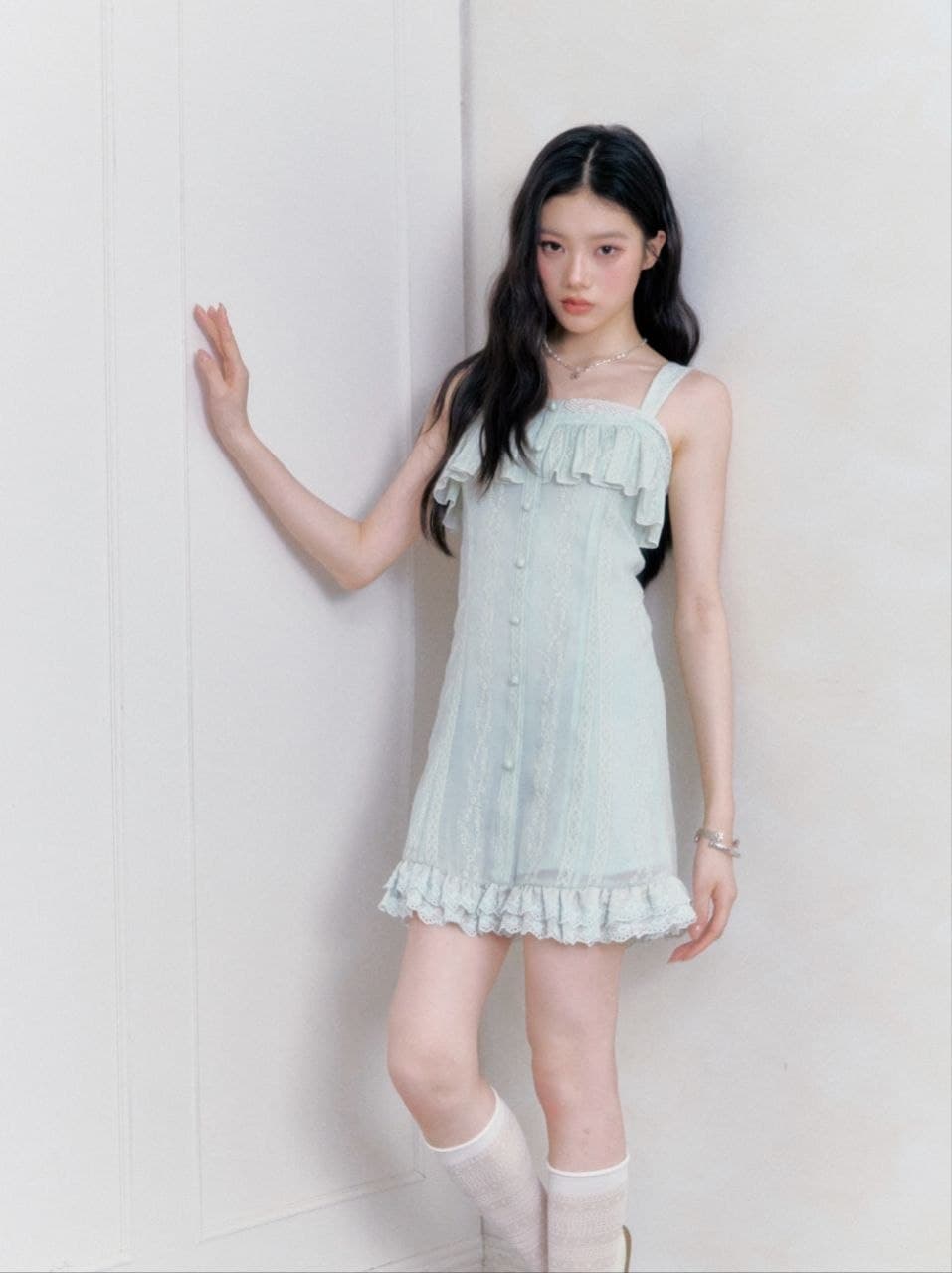 Dress Mini Wanita Slim Fit High Waist Pinggang Ramping Korean Style Cocok untuk Petite