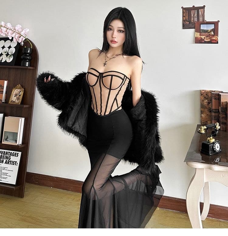 Set Outfit French Style Wanita | Tube Top Asimetris & Rok High Waist | Korean Chic Elegan 2in1