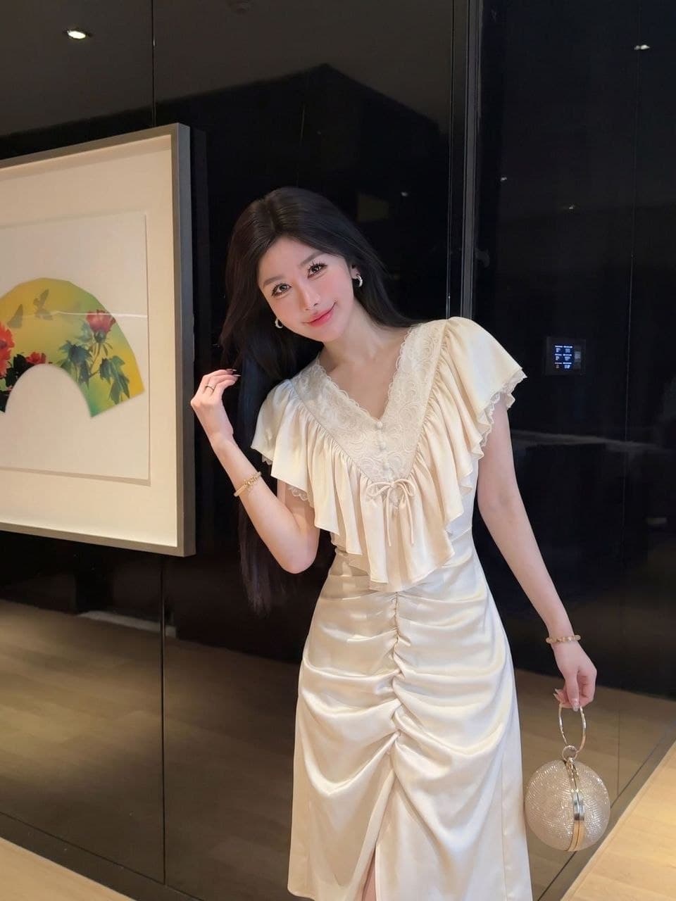 Dress V-Neck French Style | Dress Ruffle High Waist Elegan | Dress Viral Ala Anna MEOVV
