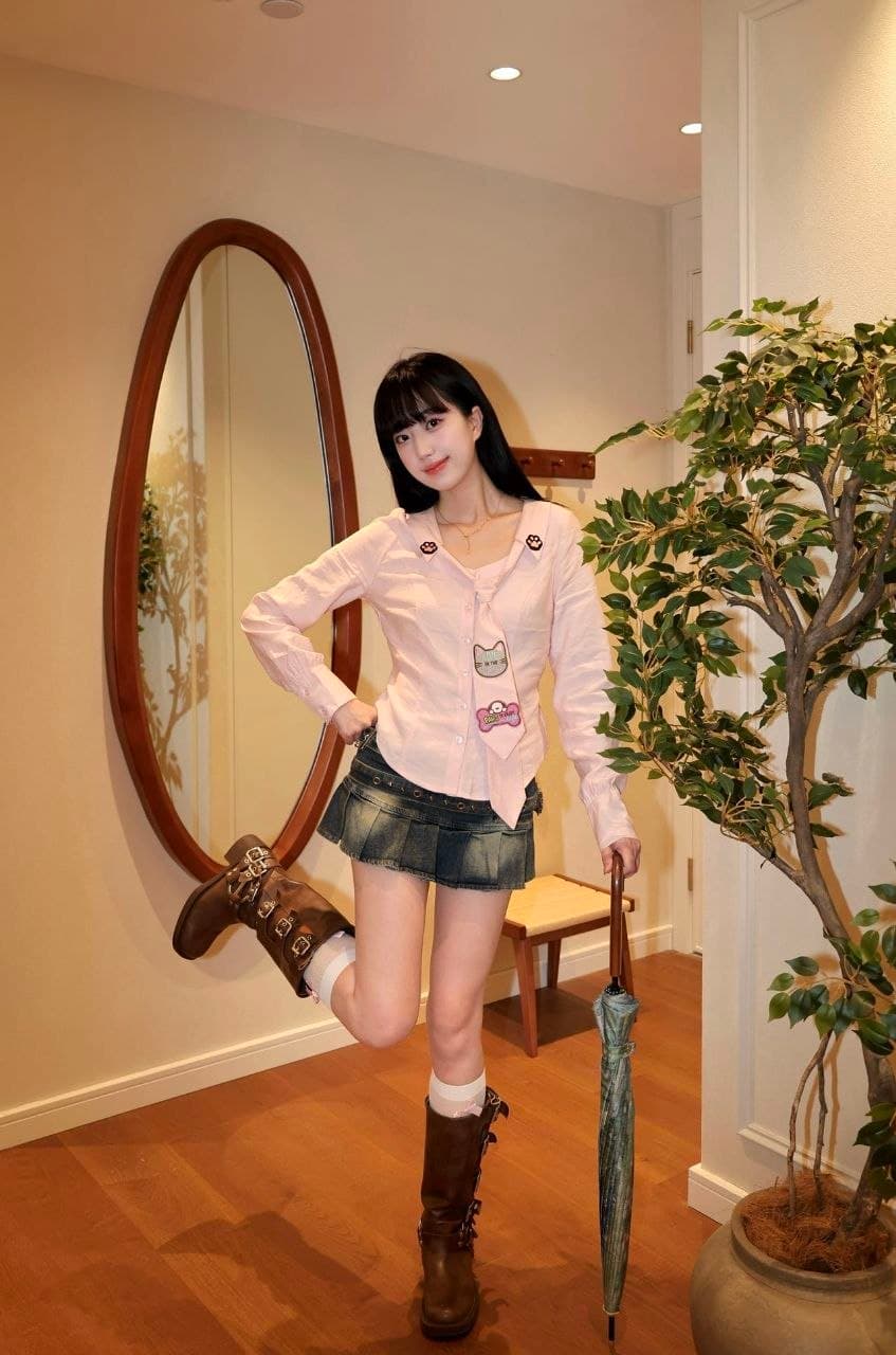 Atasan Blouse Pink Wanita | Kemeja Bordir Sweetheart Neck Slim Fit | Korean Y2K Style Kekinian