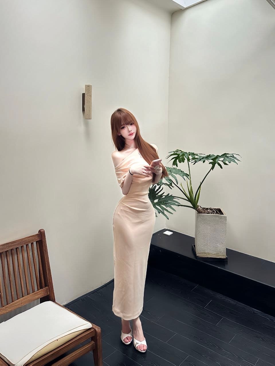 Dress Midi Wanita Gaya Prancis, One Shoulder, Model Asimetris, Pinggang Ramping, Bodycon, Detail Lipit, Elegan