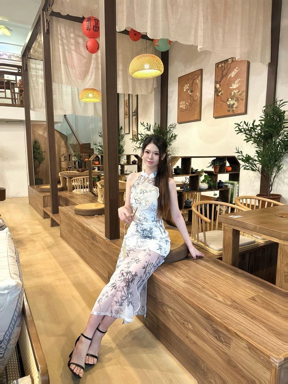 Dress Panjang Qipao Wanita Gaya Tiongkok, Motif Lukisan Tinta, Fit & Flare, Bahan Mesh, Belahan Samping, Elegan untuk Musim Panas