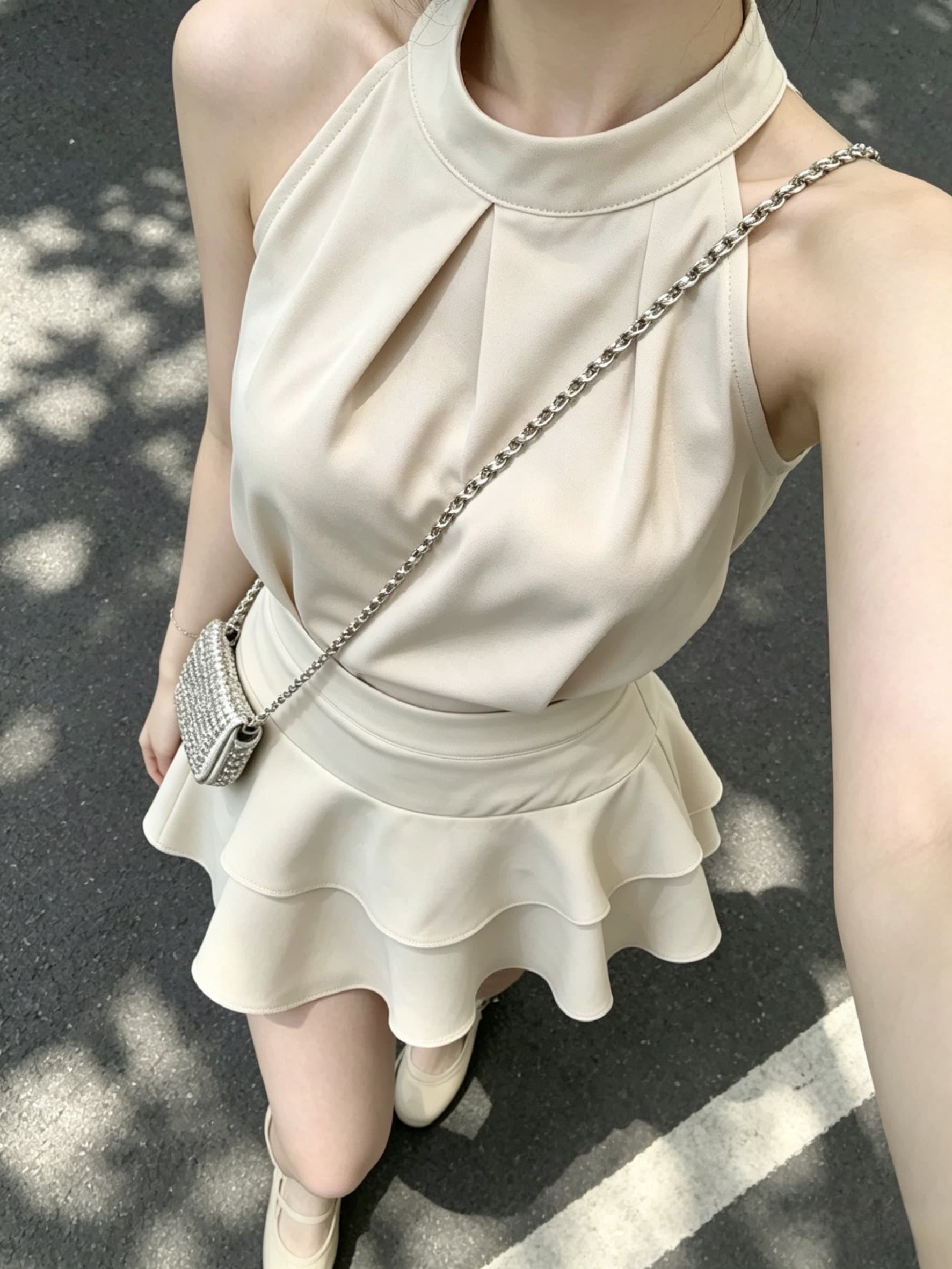 Setelan Wanita 2in1 Halter Neck | Atasan Tanpa Lengan & Rok Ruffle Mini | Outfit Elegan Korean Style
