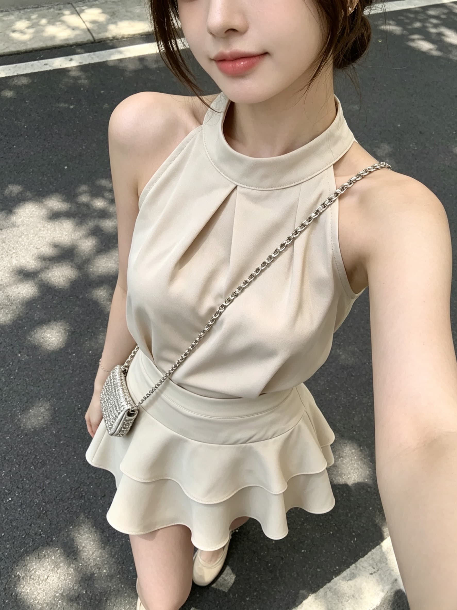 Setelan Wanita 2in1 Halter Neck | Atasan Tanpa Lengan & Rok Ruffle Mini | Outfit Elegan Korean Style