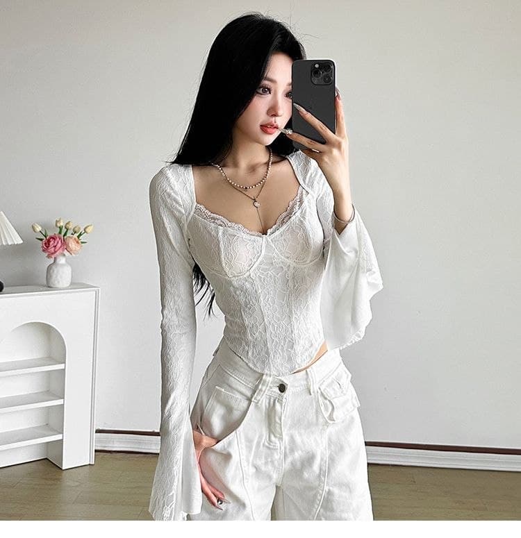 Atasan Renda Square Neck Wanita | Top Lengan Panjang Asimetris Slim Fit | Korean Vintage Style Elegan