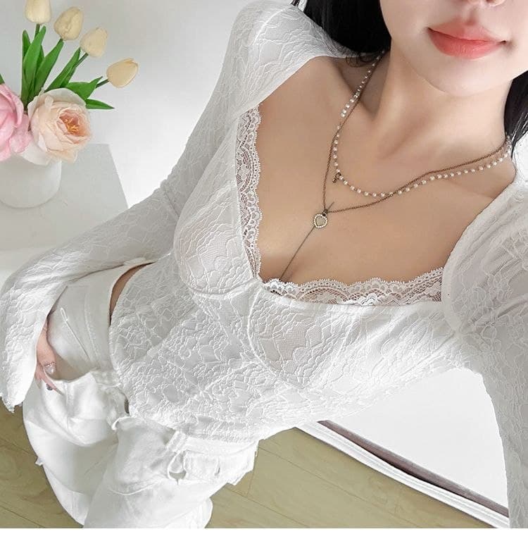 Atasan Renda Square Neck Wanita | Top Lengan Panjang Asimetris Slim Fit | Korean Vintage Style Elegan