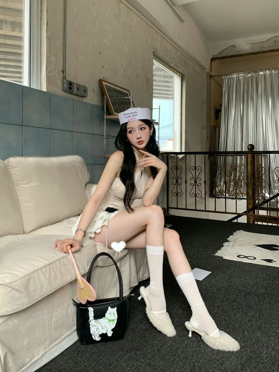 Atasan Crop Putih Wanita Halter Renda, Spaghetti Strap, Pinggang Ramping, Gaya Sexy & Stylish untuk Musim Panas