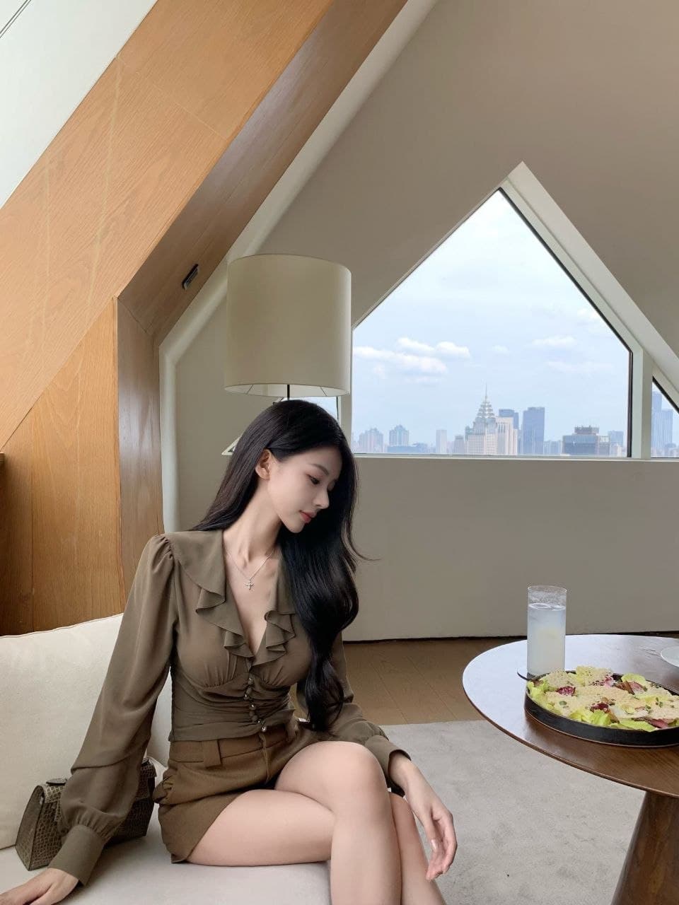L